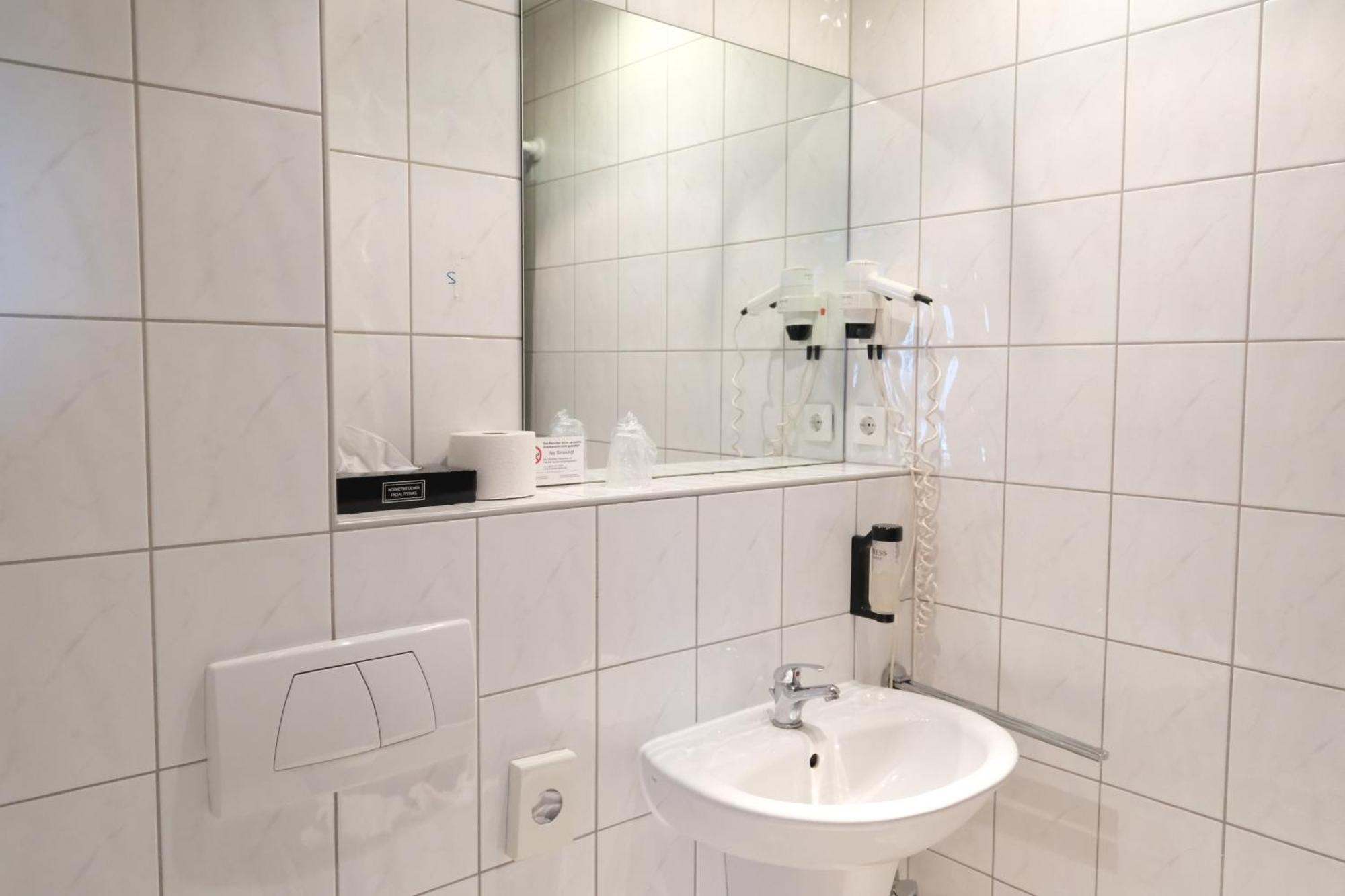 Stargaze Forum Hotel Duesseldorf-Hilden Ngoại thất bức ảnh