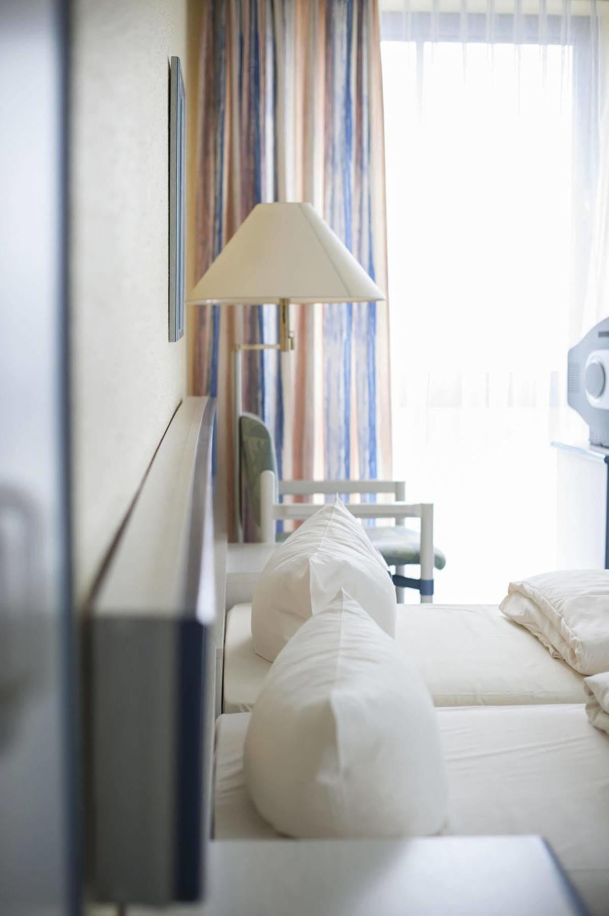 Stargaze Forum Hotel Duesseldorf-Hilden Ngoại thất bức ảnh